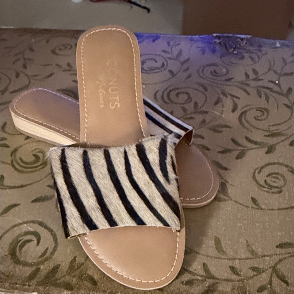 Coconuts by Matisse Black and White Striped Sandals